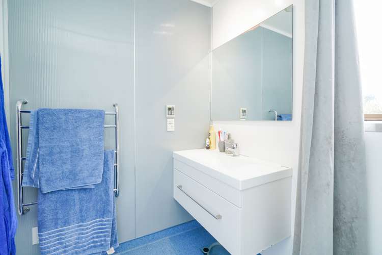 265 Bay Road West Plains_15