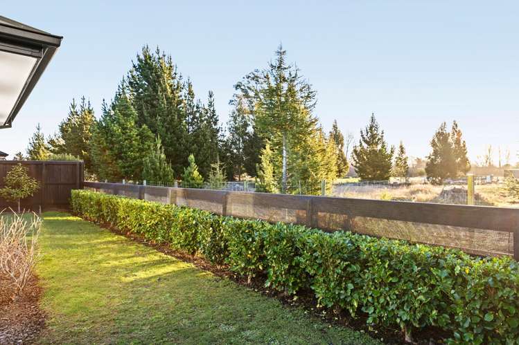 49 Quinn Crescent Woodend_21