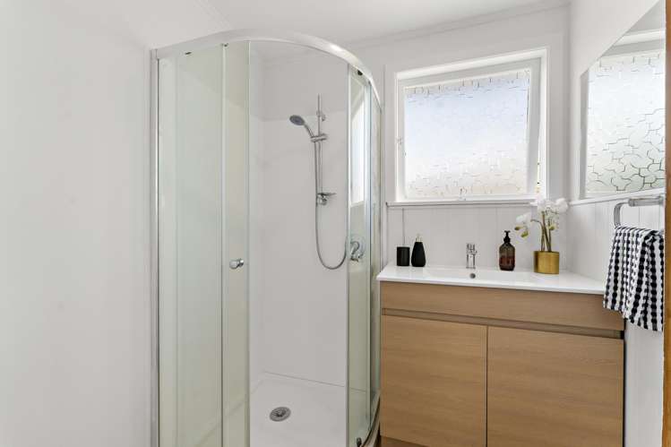 51 Valonia Street New Windsor_10