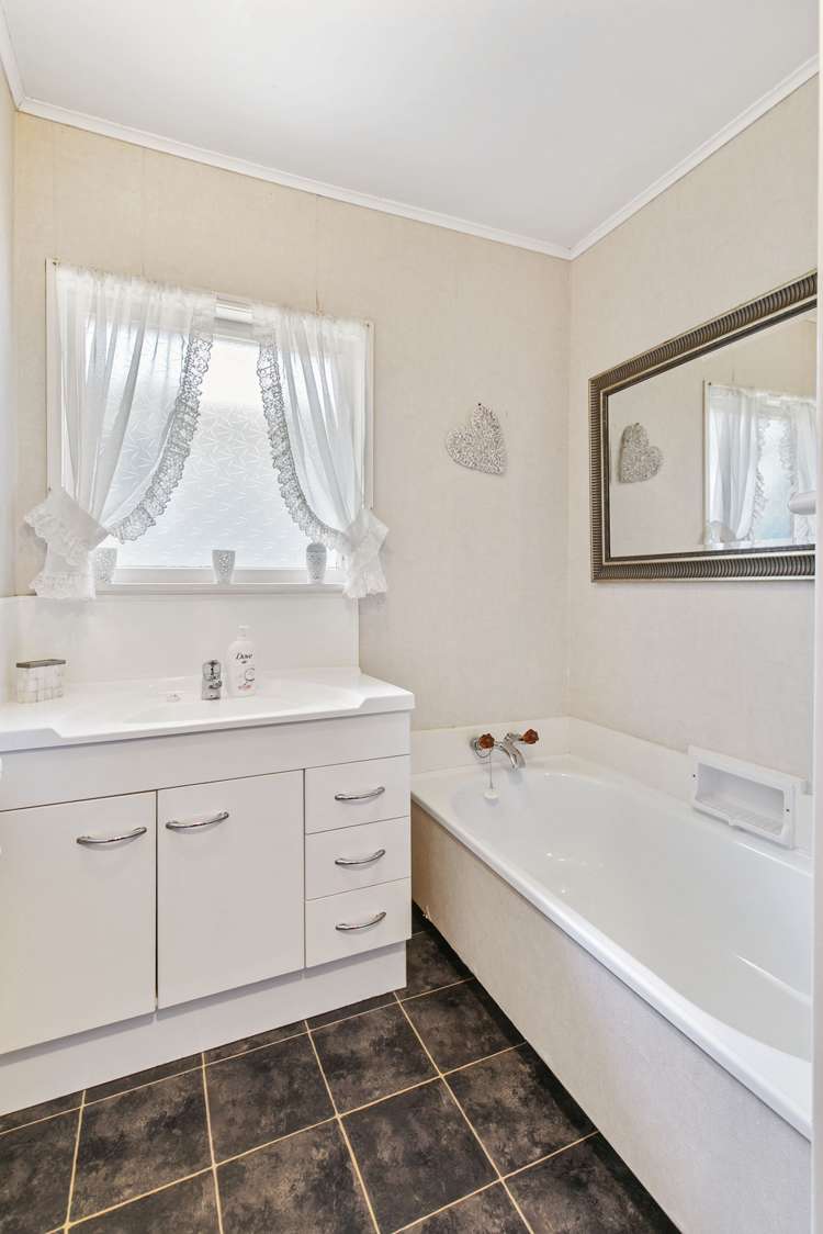 1/31 Callis Avenue Opaheke_13