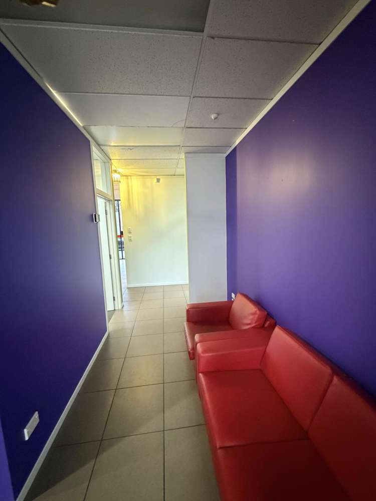 GF/3053 Great North Road New Lynn_4