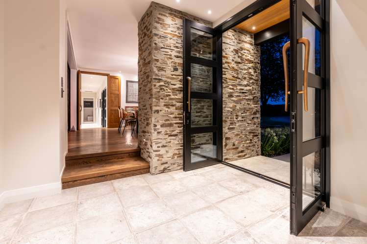 119 Racecourse Road Cambridge_10