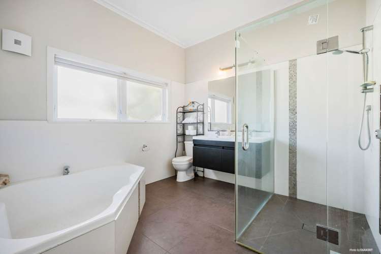 22 Halsey Road Manurewa_11