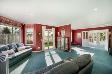 18 Amesbury Drive_4