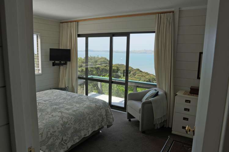 14 Puriri Place Sandspit_5