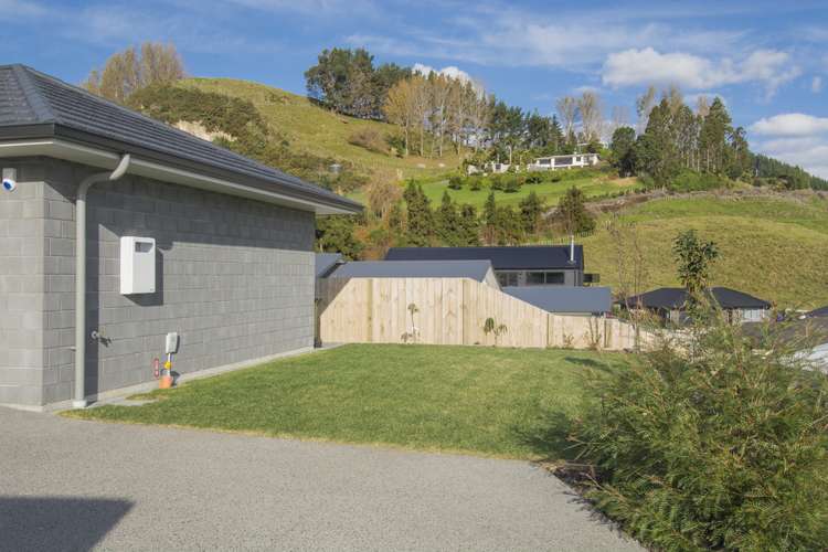 288 Ballintoy Park Drive Welcome Bay_22