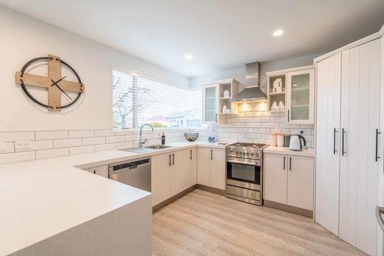 87 Temple Crescent_1