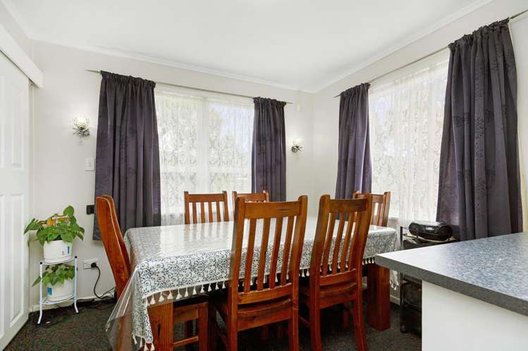 38 Parkway Wainuiomata_8