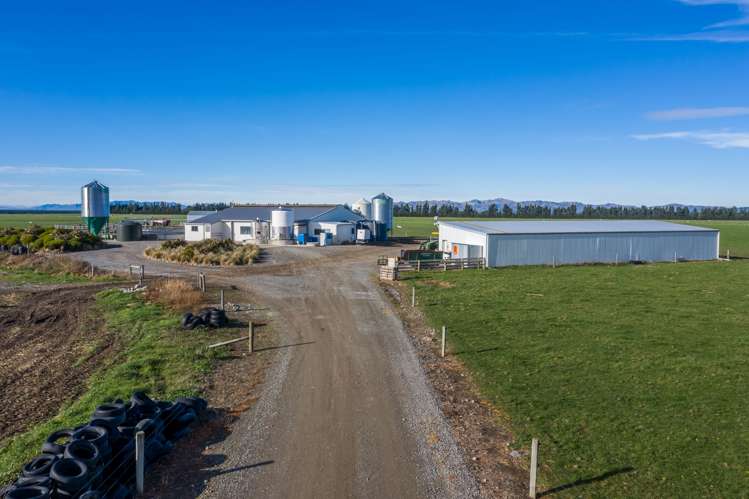 670 The Peaks Road Hawarden_13