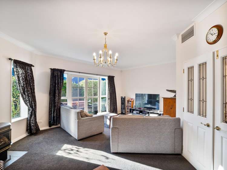 15 Sutton Place Dallington_7