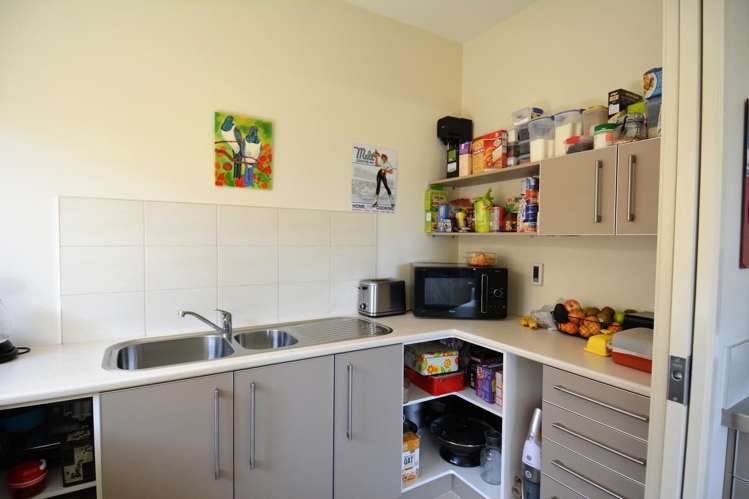 16 Dolphin Parade Bell Block_6