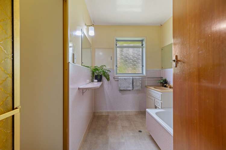 18 Highfield Crescent Brookfield_12