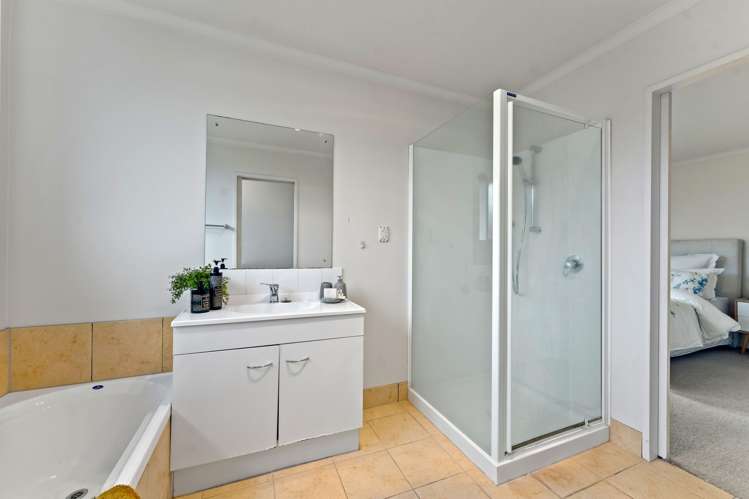 5 Ranch Place Pukekohe_14