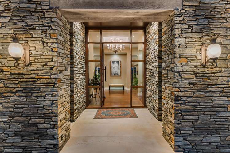 52 & 52B Warman Road Okura_7