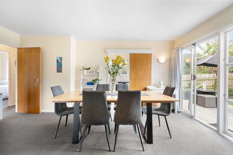 6/44 Turama Road Royal Oak_3