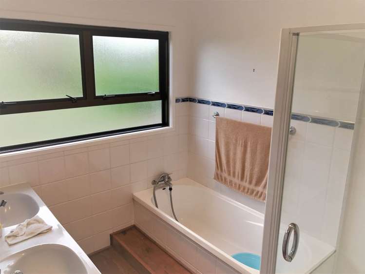 9 Lyndhurst Road Te Atatu South_15