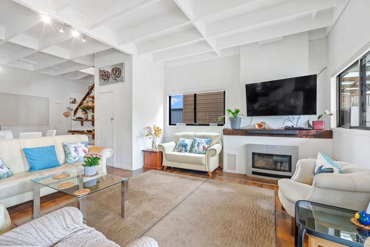 83 Alcoba Street Kamo_13