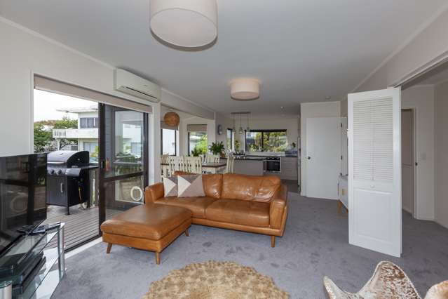 70a Marine Parade Mellons Bay_4