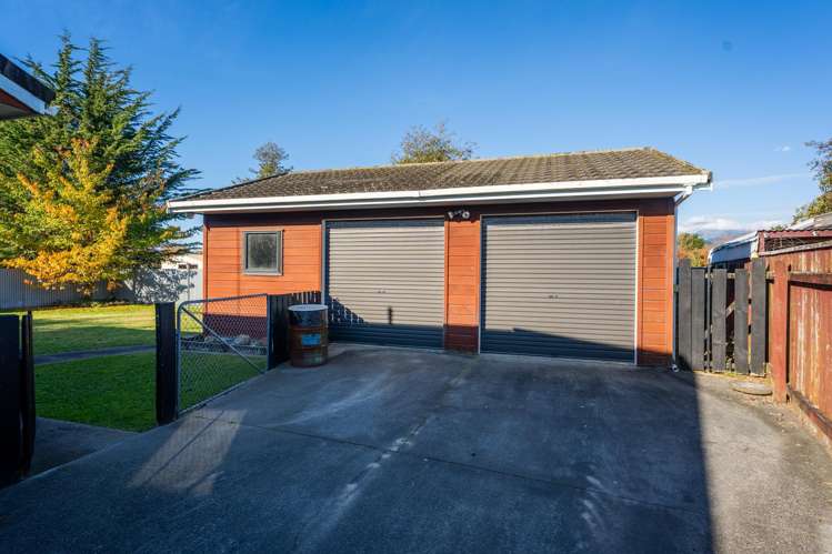 5 Broadbelt Grove Levin_19