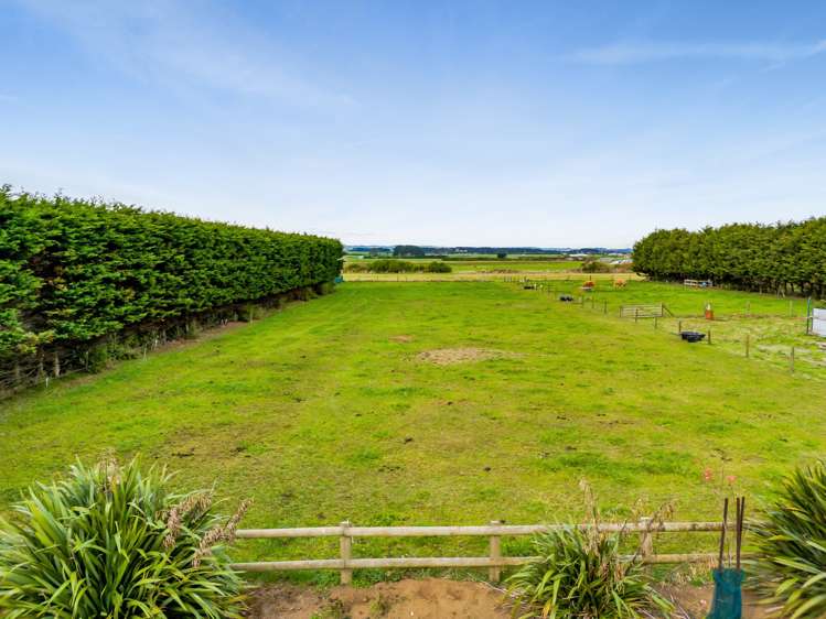 5883 Mountain Road Hawera_36