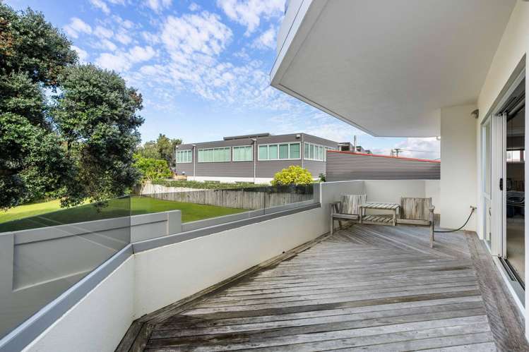 2/111 Hunt Road Whangamata_13