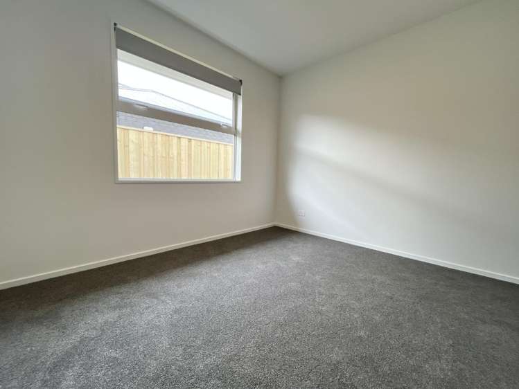 15 Campbell Drive 1476_6