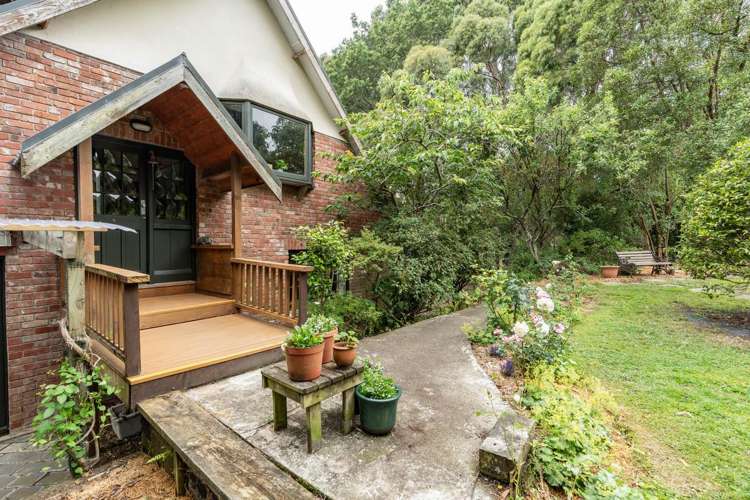 32, 34, 36 & 38 Moerangi Street Broad Bay_31