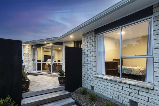 28 Denniston Crescent Redwood_2