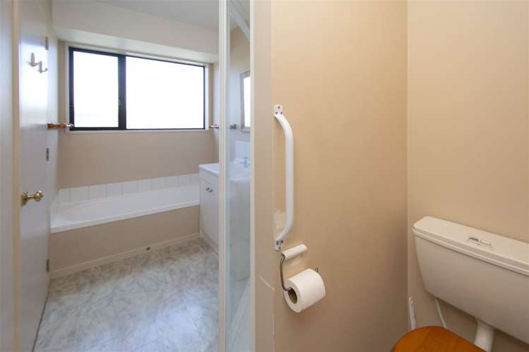 41 Saint Lukes Street Woolston_10