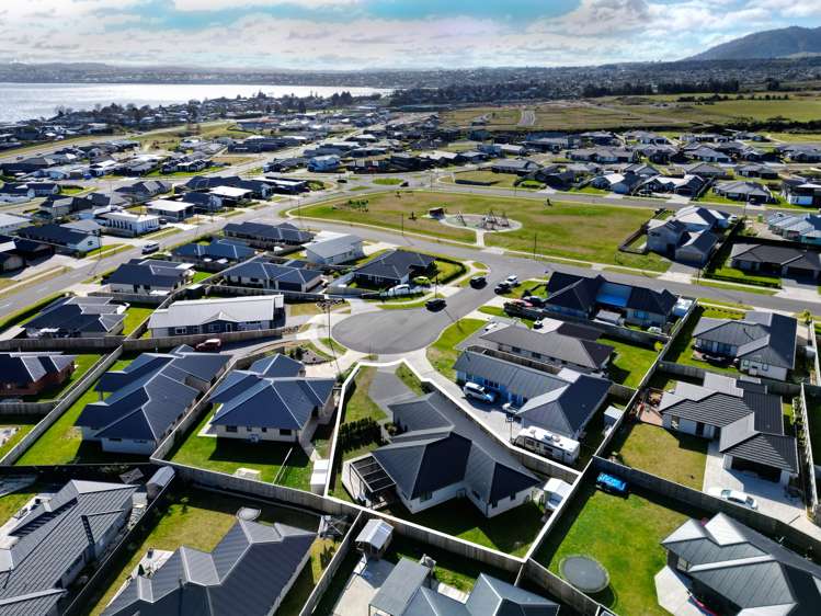 7 Roto Close Wharewaka_21