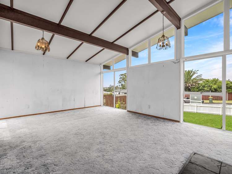 28 Eyre Street Henderson_19