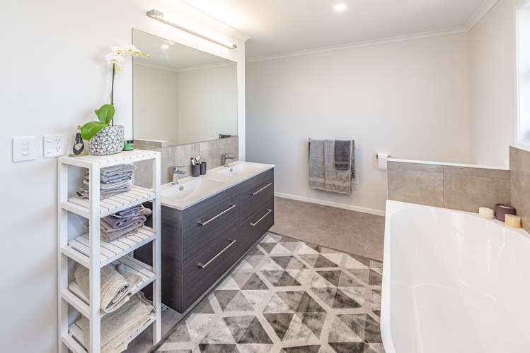 31 Golf Vue Place Castlecliff_12