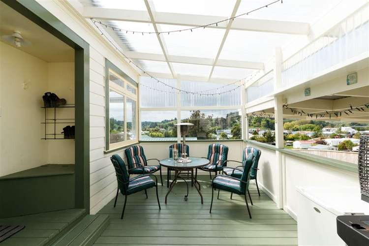 10 Feltham Street Hunterville_9