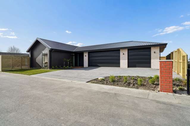 Newly built! Next level finishing!