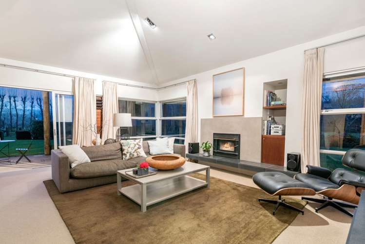 86 Croft Lane Riverhead_13