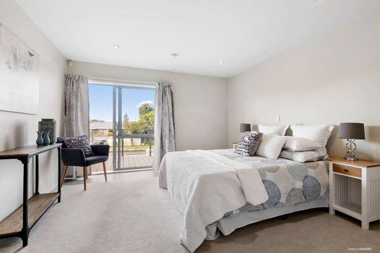 202/252 Centreway Road Orewa_11