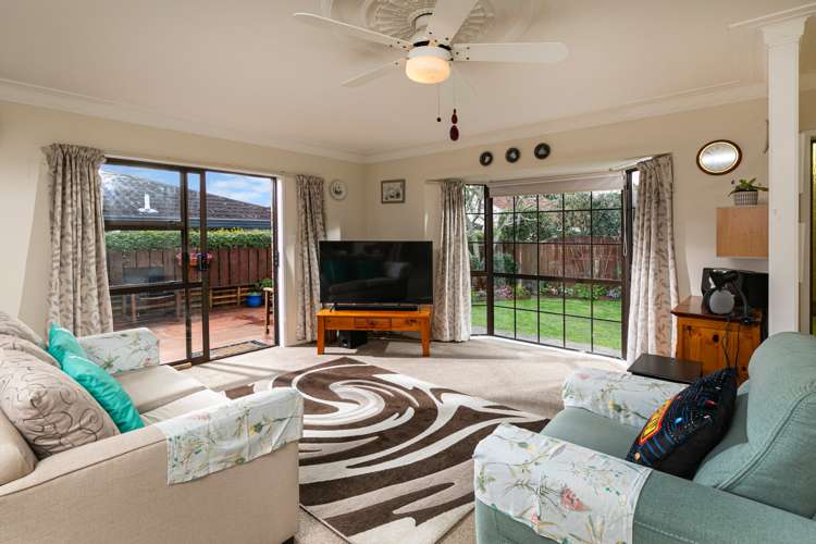 4/66 Rathgar Road Henderson_6