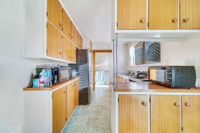 34 Catkin Crescent Papatoetoe_3