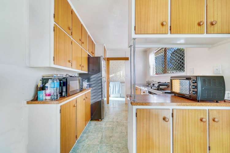 34 Catkin Crescent Papatoetoe_3