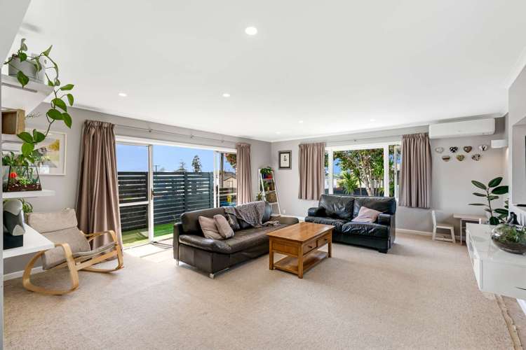 58 Tiroroa Ave Te Atatu South_9