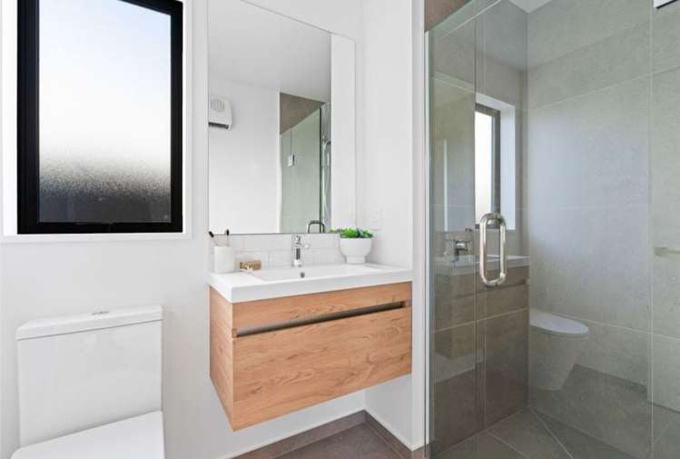 32 Monarch Drive Robinsons Bay_6