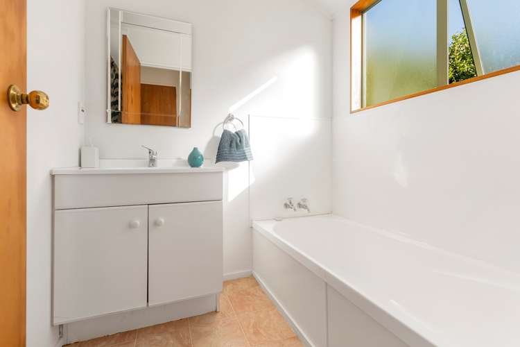 79f Woodglen Road Glen Eden_10