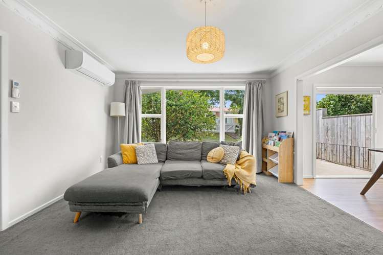 1/4 Grassways Avenue Pakuranga Heights_5