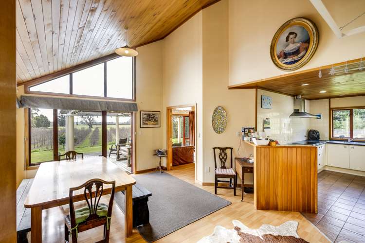 42 Raymond Road Haumoana_7