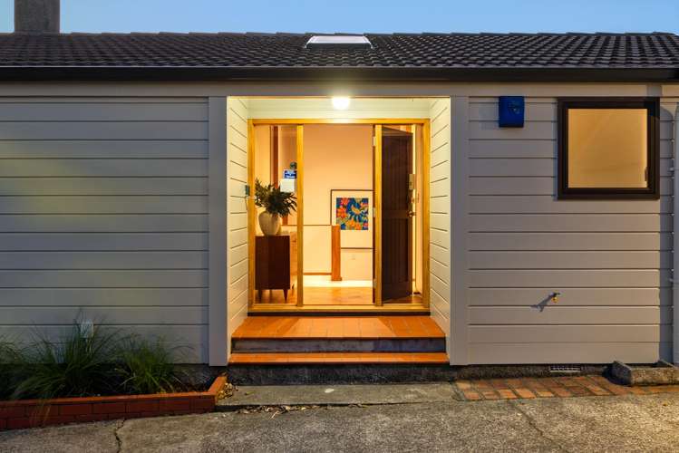 15 Indira Place Khandallah_28