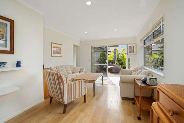 4 Melanie Place Orewa_2