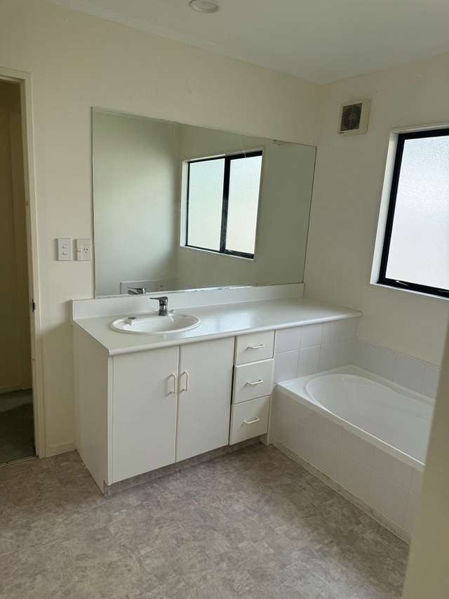 104 Cortina Avenue Johnsonville_3