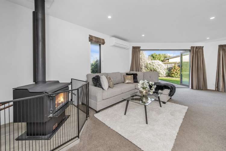 4 Dundee Close Darfield_10