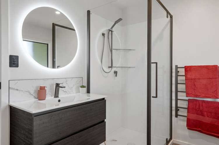 13A Kerswell Terrace Tihiotonga_23