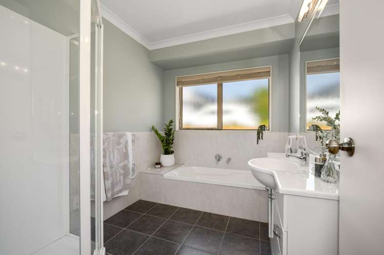 108 Hollister Lane Ohauiti_18